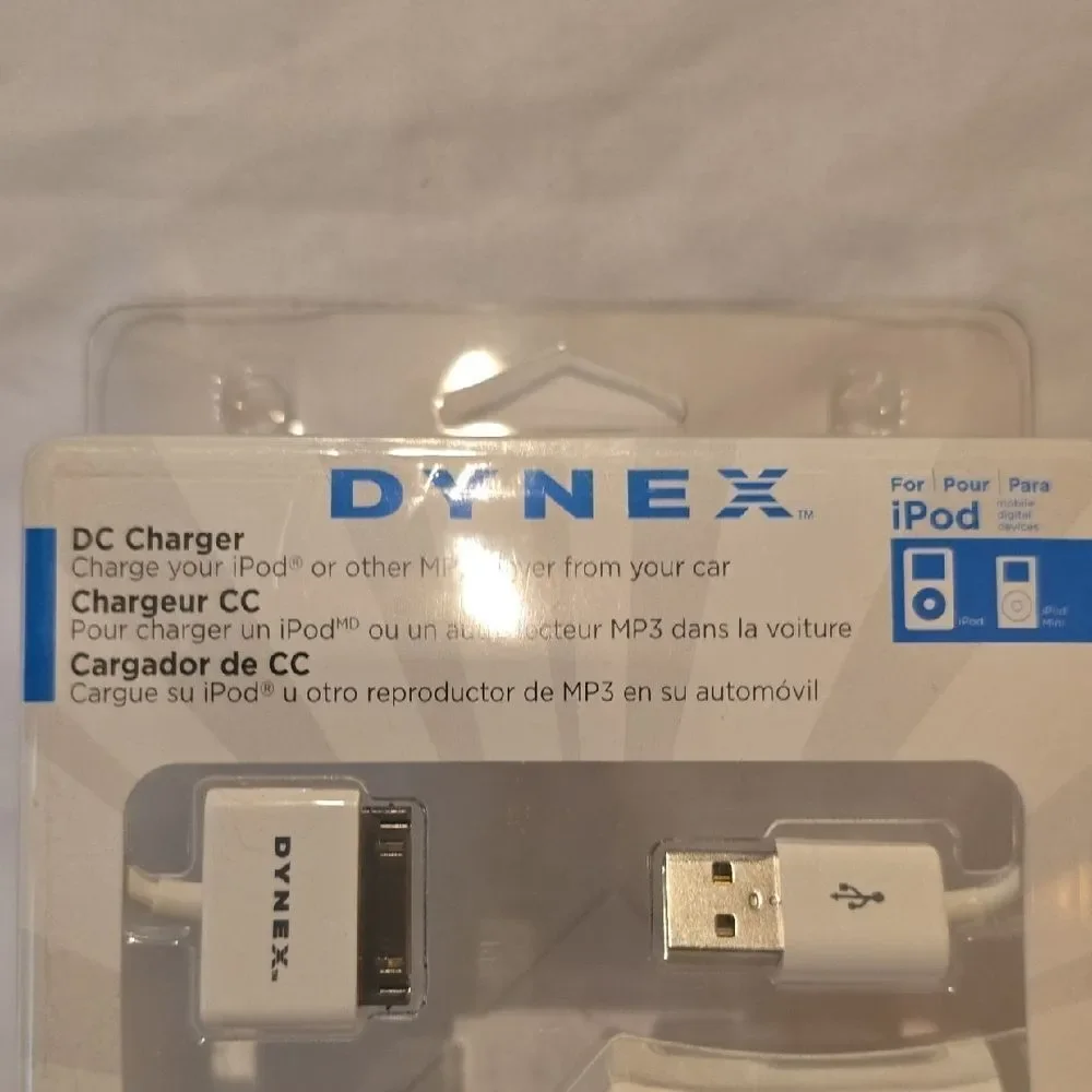 Dynex White Car Charger for iPod